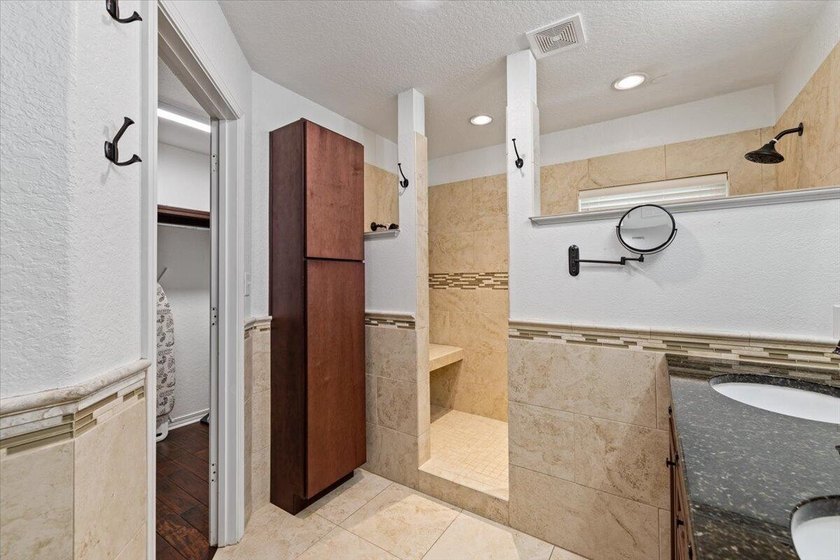 200k in rental!! PROVEN RENTAL HISTORY! BRING ANY AND ALL - photo 21