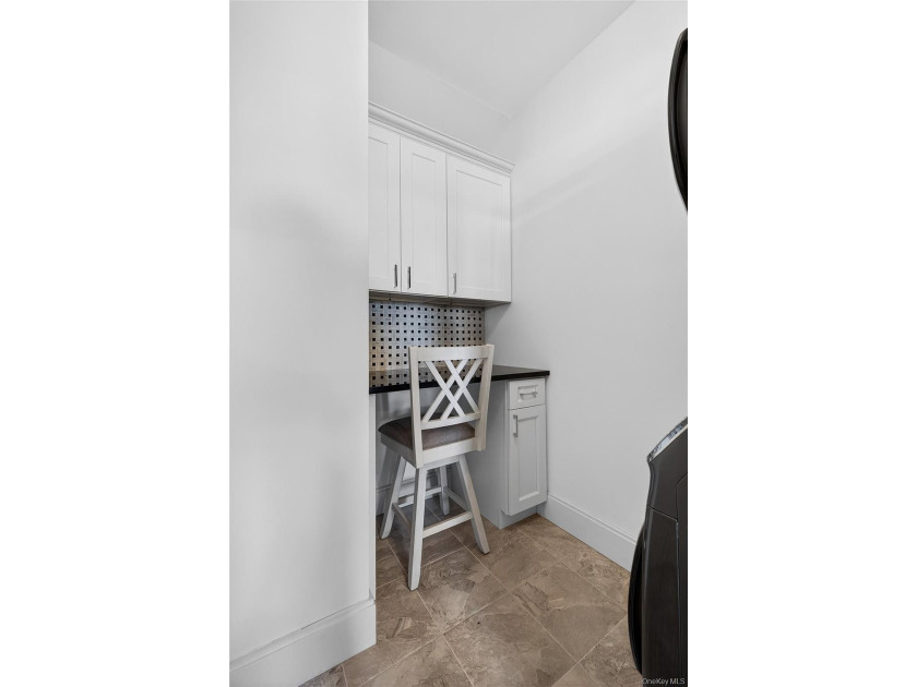 Waterfront Townhome | Balcony Water Views | Steps to LIRR | - photo 21