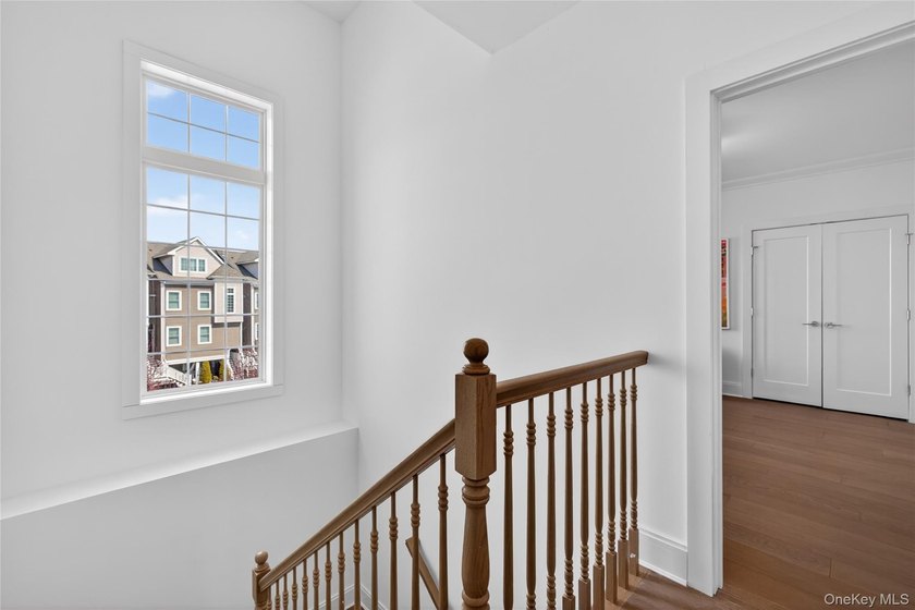 Waterfront Townhome | Balcony Water Views | Steps to LIRR | - photo 34