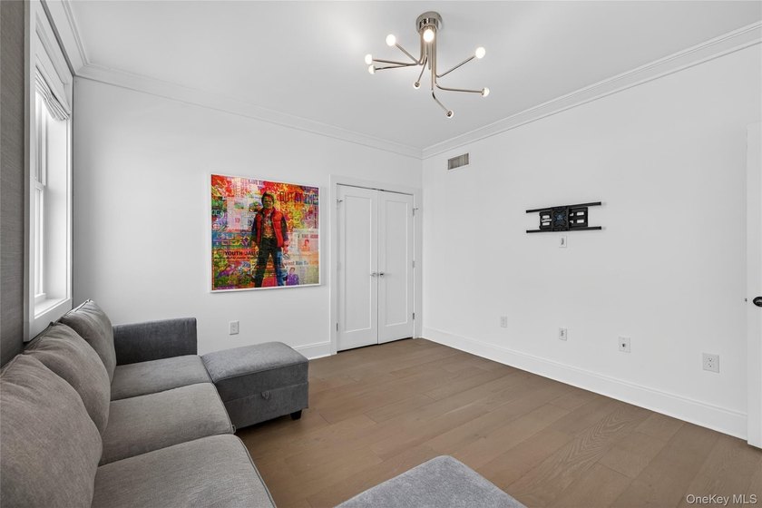 Waterfront Townhome | Balcony Water Views | Steps to LIRR | - photo 37
