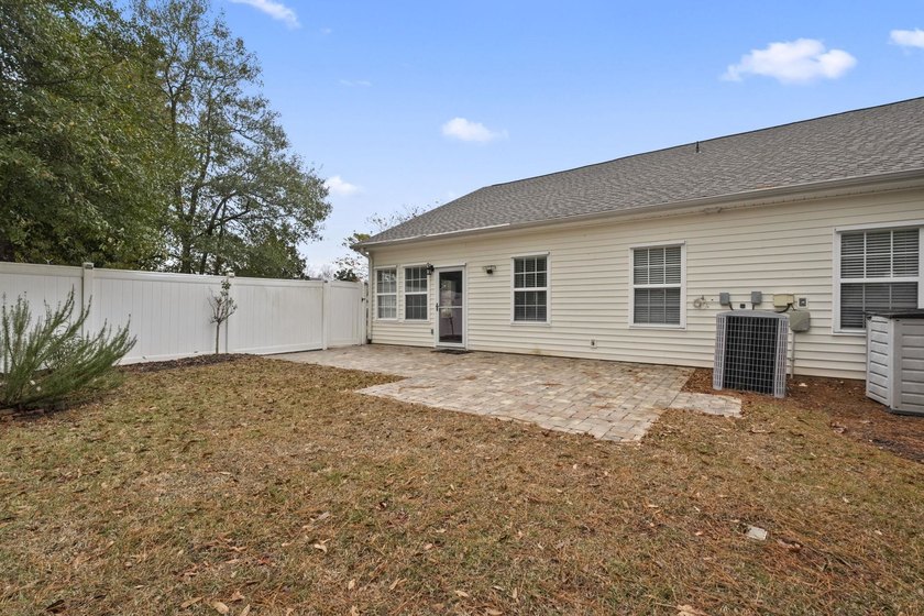 Welcome to 152 Rose Water Loop - a beautiful, move-in ready - photo 14