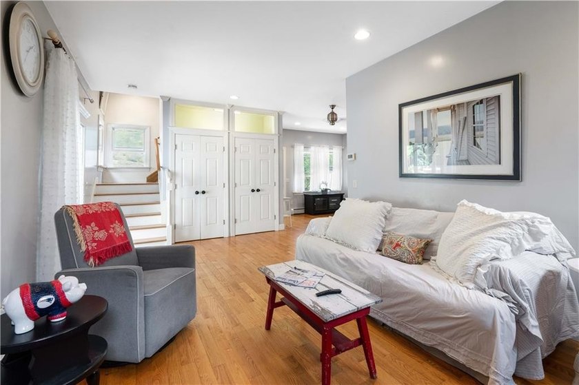 Located in Bristol's desirable Bayside Shore neighborhood, 30 - photo 14