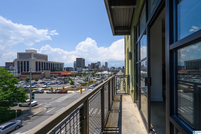 Rare opportunity to own a spacious loft-style 1BR/1BA condo in - photo 48