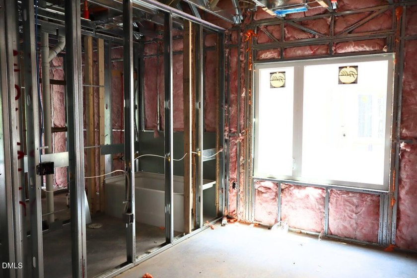 Experience elevated urban living at Loft3 in the heart of - photo 3