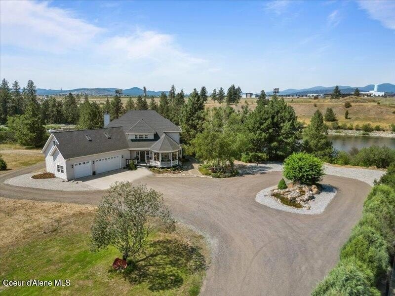 Spokane riverfront equestrian property on almost 8 acres - photo 4