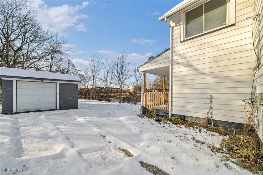 Vacant: Easy to show and offering exceptional potential for both - photo 8