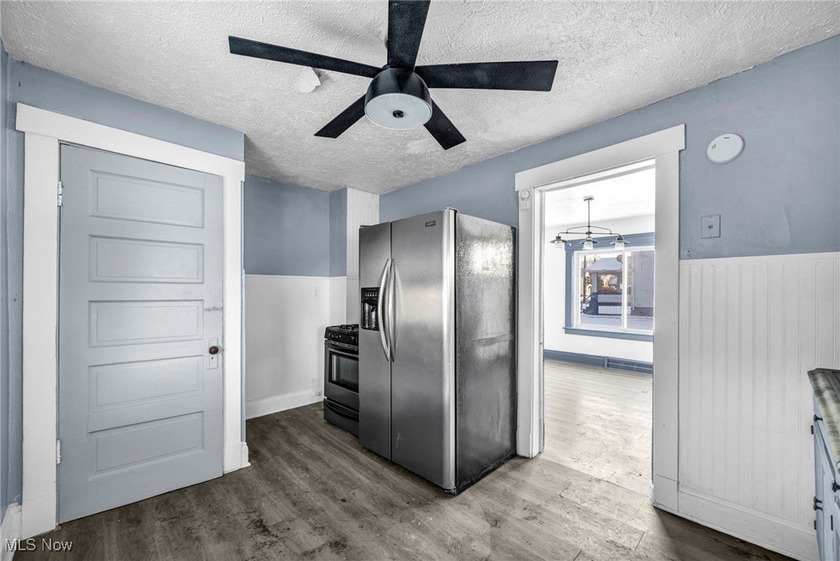 Vacant: Easy to show and offering exceptional potential for both - photo 10