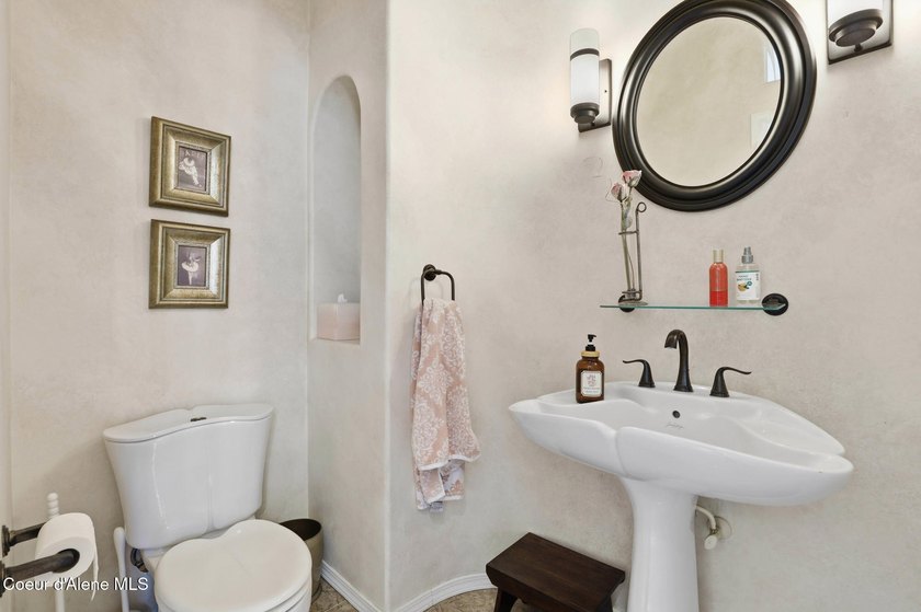 Exceptional, custom home located within the prestigious - photo 9