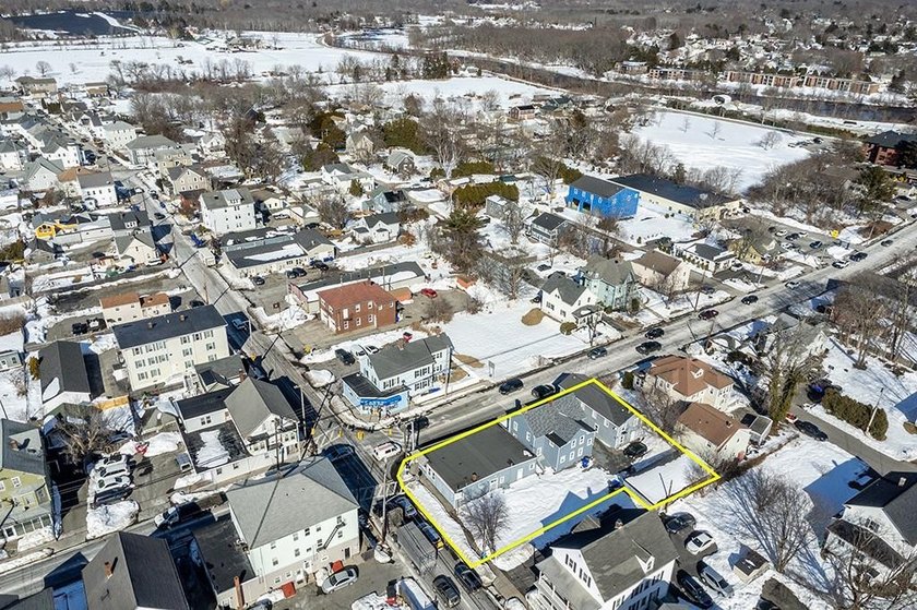 Rare opportunity to purchase this highly visible mixed use - photo 34