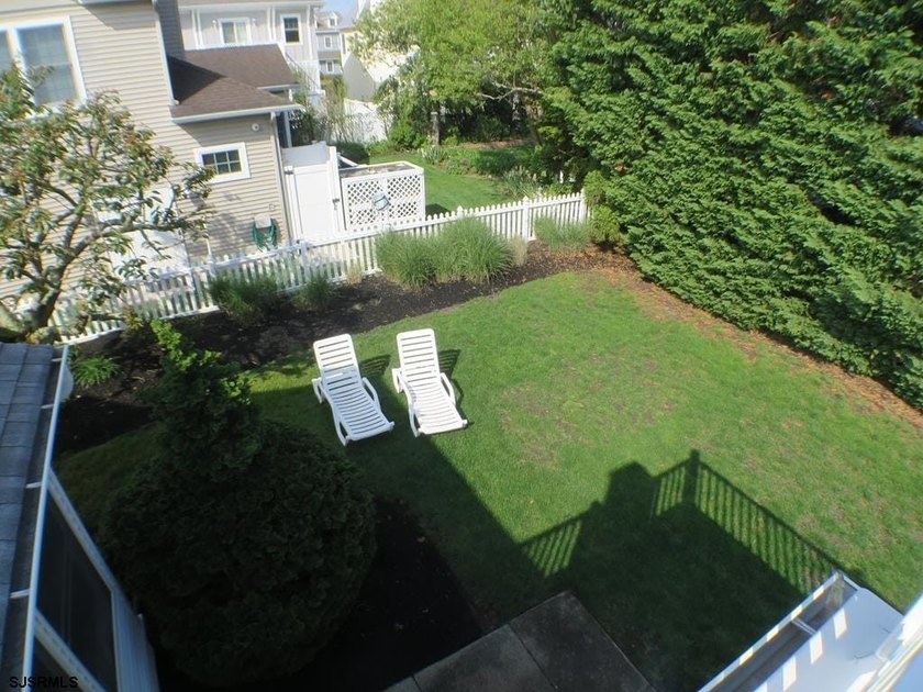 Elite Gardens Retreat Experience coastal elegance at 814 Wesley - photo 25