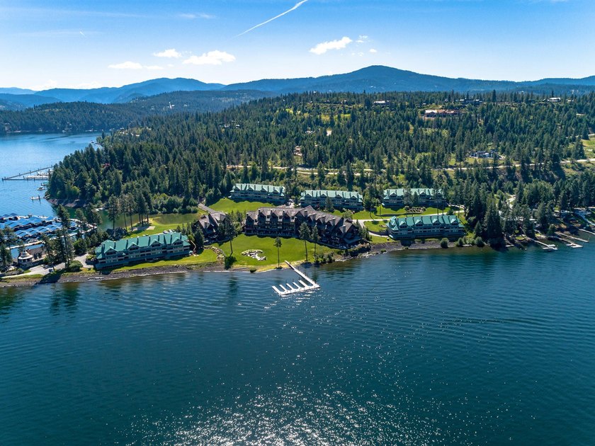 Spectacular Waterfront Condo, 5 bed 5.5 bath. Highly secured - photo 2