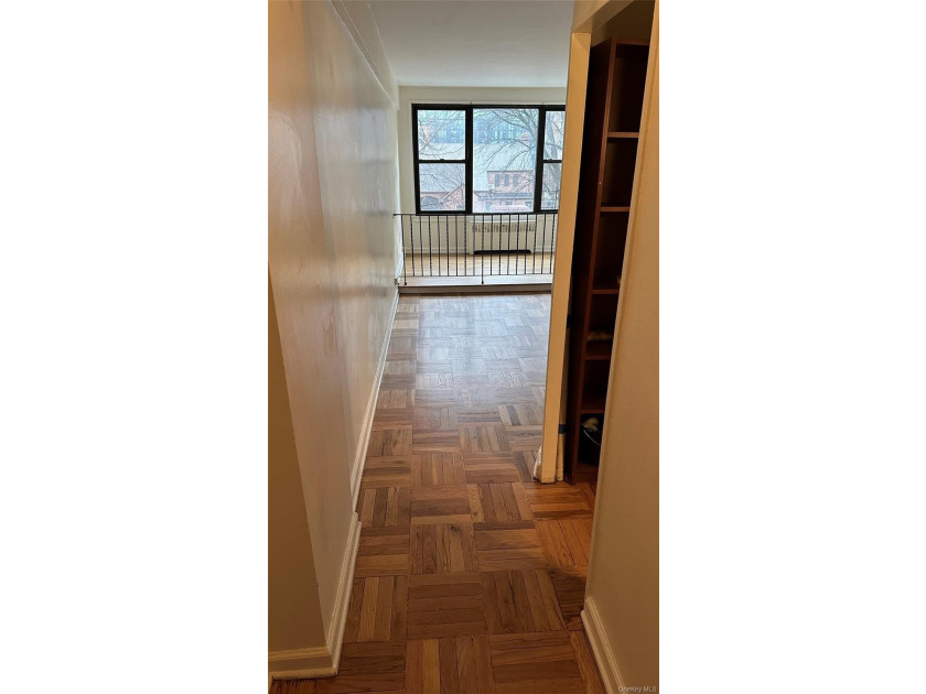 This bright and airy studio apartment is located in a quiet - photo 2