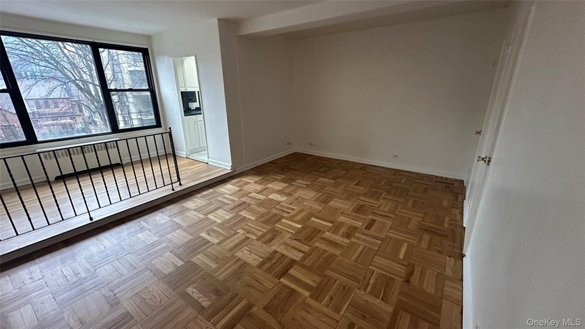 This bright and airy studio apartment is located in a quiet - photo 8