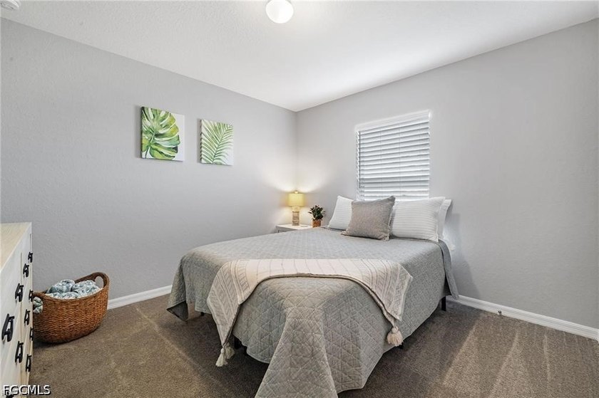 Welcome to Paradise in Cape Coral! Discover this like-new home - photo 22