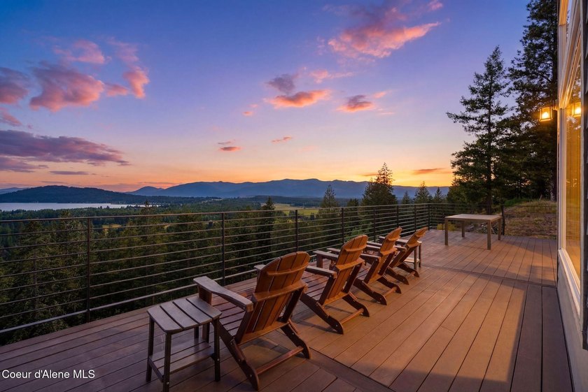 Perched to capture dramatic, sweeping views of Lake Pend Oreille - photo 3