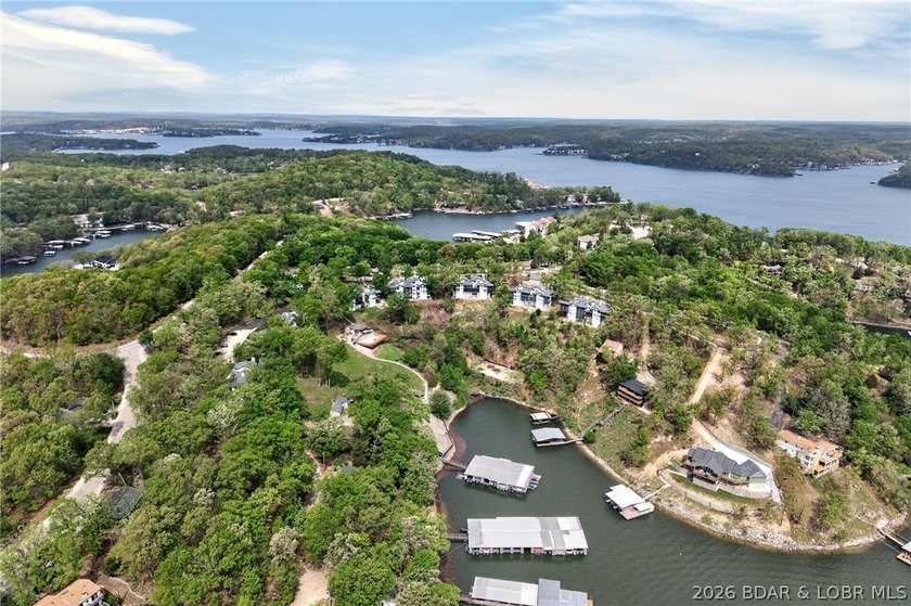 Experience the perfect blend of accessibility &amp; quiet lakeside - photo 13
