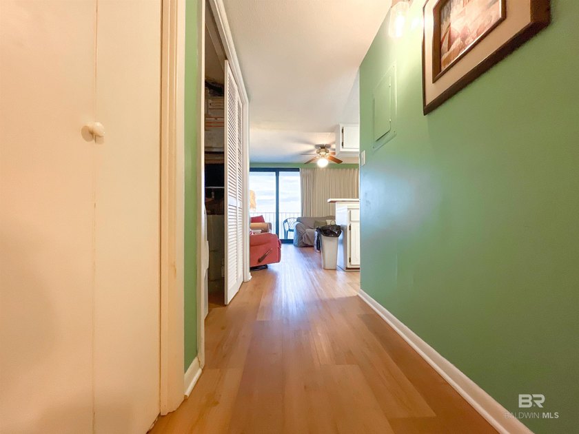 GULF FRONT DEAL! Direct Gulf Front 1 bed/1 bath unit at Island - photo 22