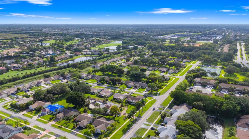 Great location! This Charming 2-bed, 2-bath home plus office and - photo 30