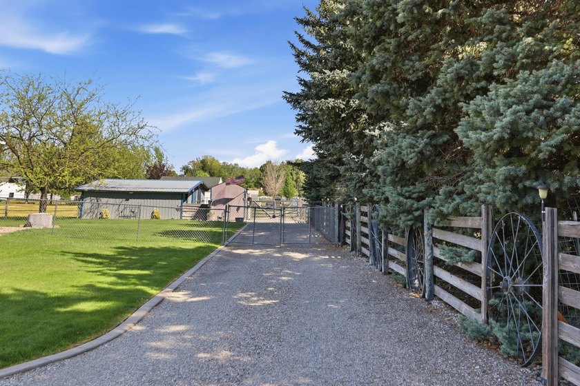 Close-In Hobby Farm &amp; Horse Property on Over an Acre in CV - photo 36