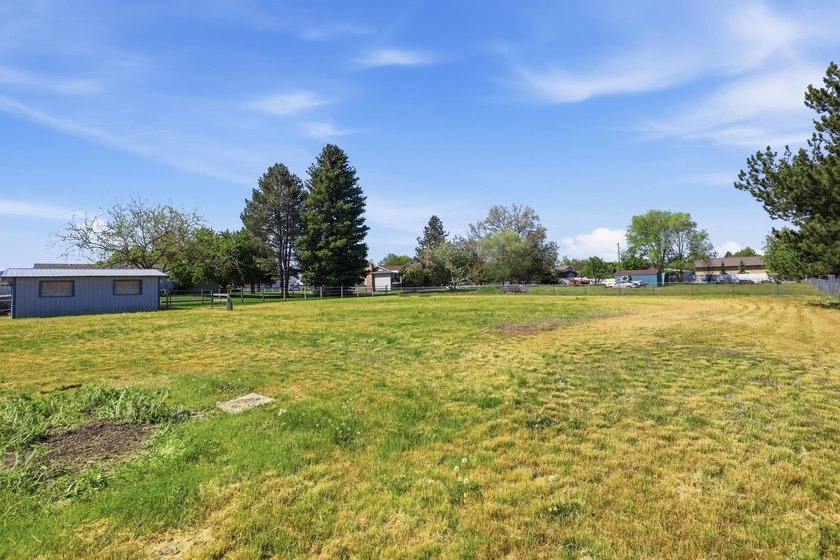 Close-In Hobby Farm &amp; Horse Property on Over an Acre in CV - photo 38