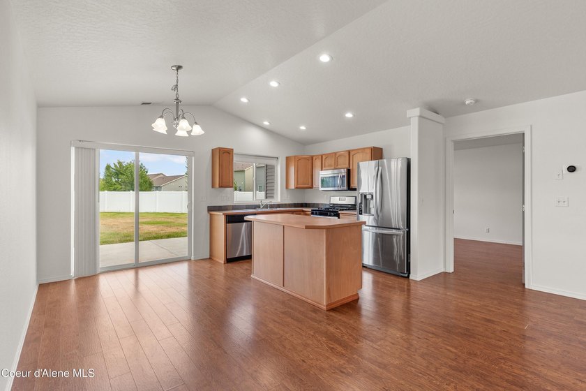 One-owner and thoughtfully designed for easy single-level living - photo 8