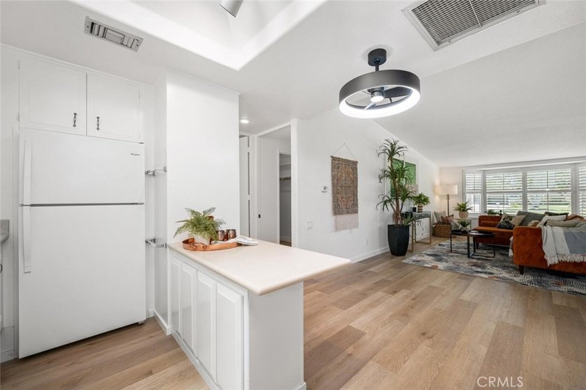 Bright corner two-bedroom, two-bath residence located in Mutual - photo 31
