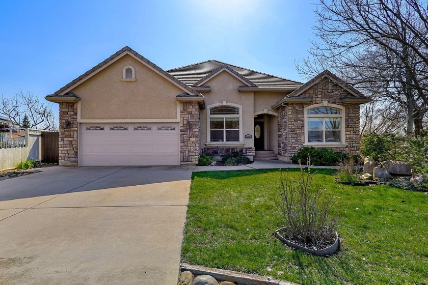 Impressive home with private dock located inside the gated - photo 50