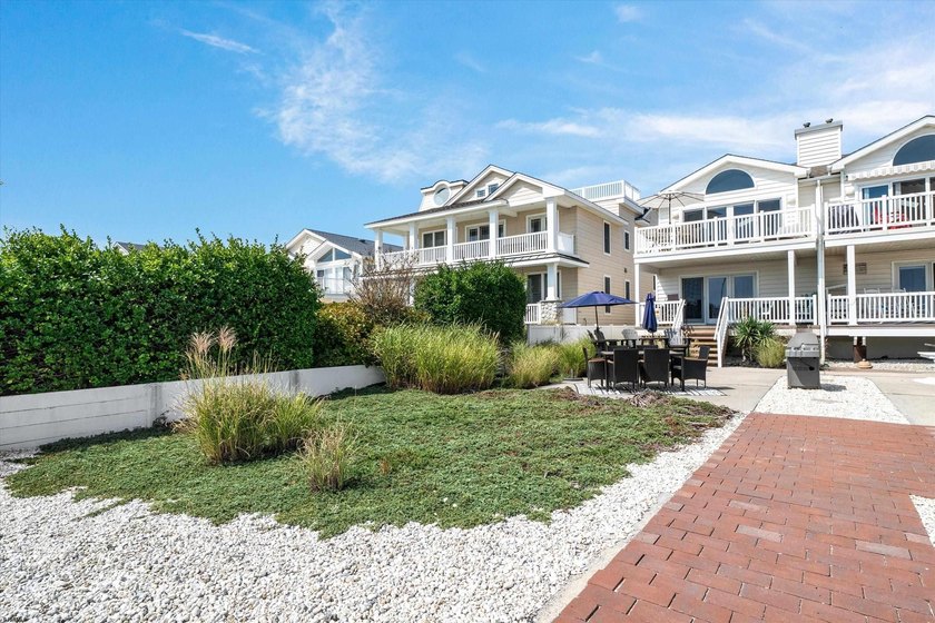 BEACH FRONT Townhouse on the Goldcoast with Panoramic Views!!! - photo 44