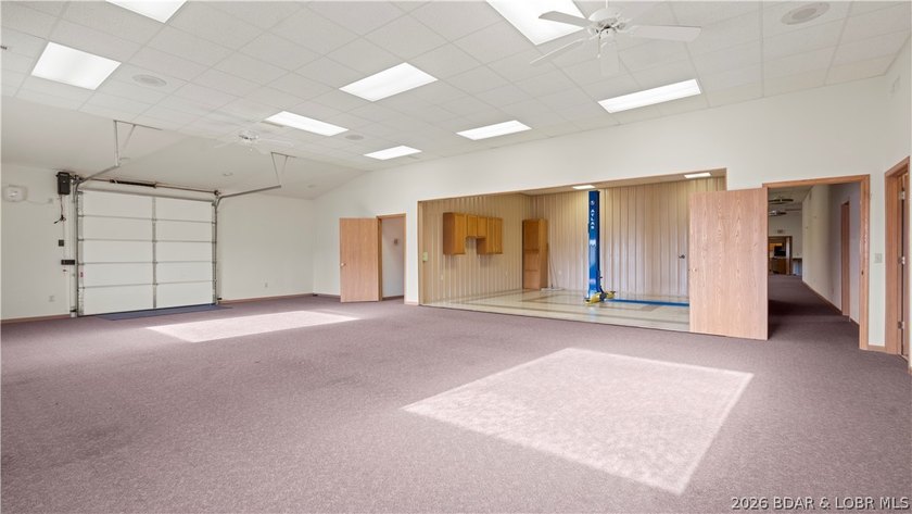 This versatile commercial property offers an exceptional - photo 18