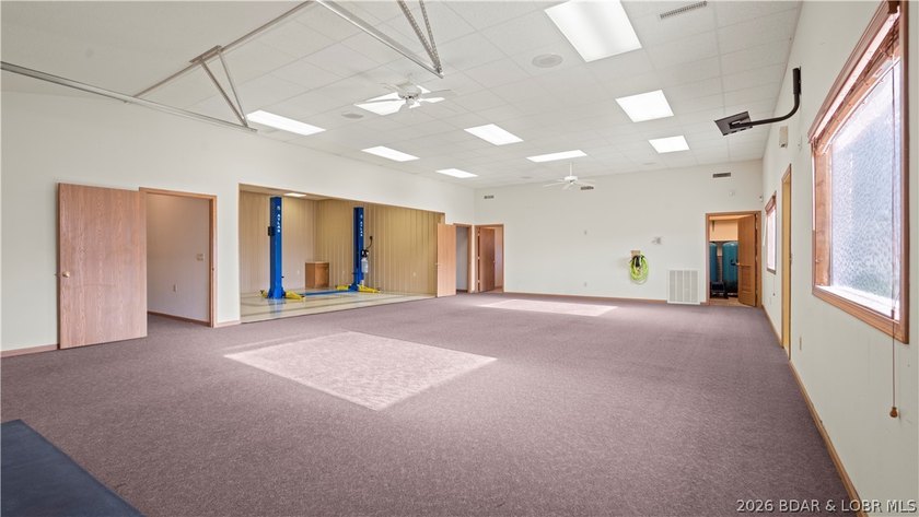 This versatile commercial property offers an exceptional - photo 19