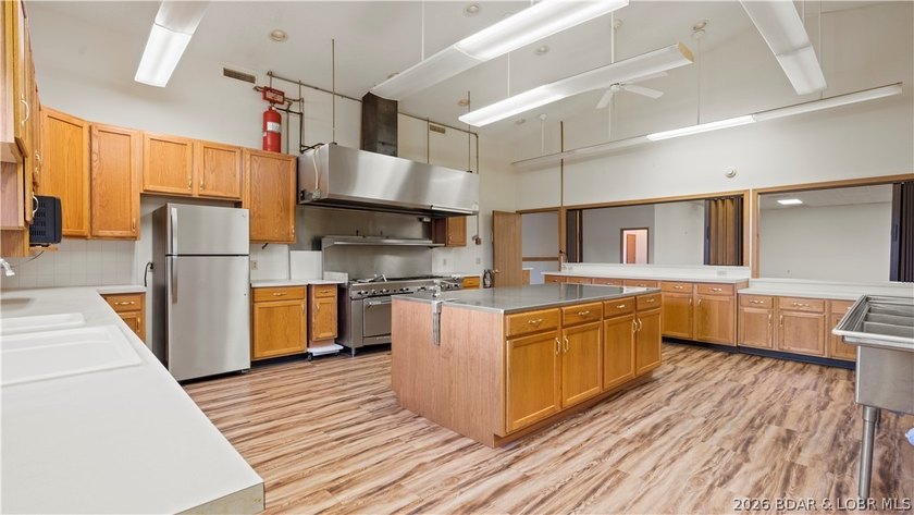 This versatile commercial property offers an exceptional - photo 34