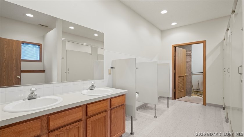 This versatile commercial property offers an exceptional - photo 41