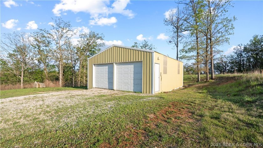 This versatile commercial property offers an exceptional - photo 46