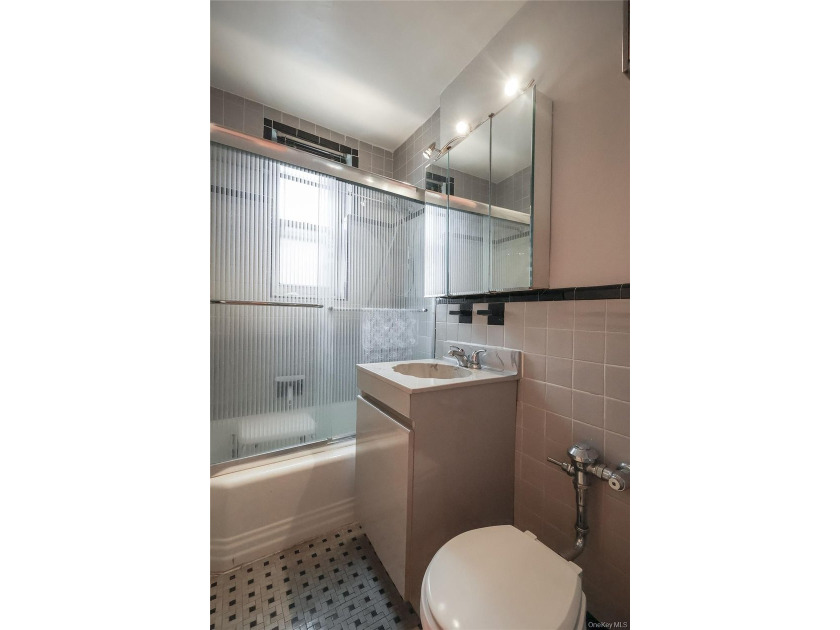 Welcome to Unit 4H, a bright and generously sized one-bedroom - photo 7