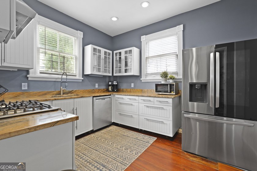 Step into timeless charm &amp; modern comfort in Savannah's Starland - photo 11