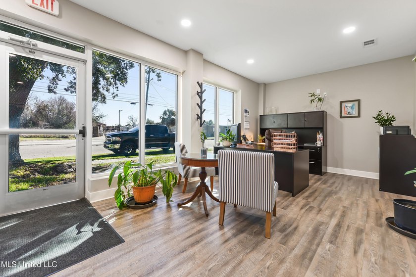 NEW PRICE makes this an even more incredible opportunity in - photo 13