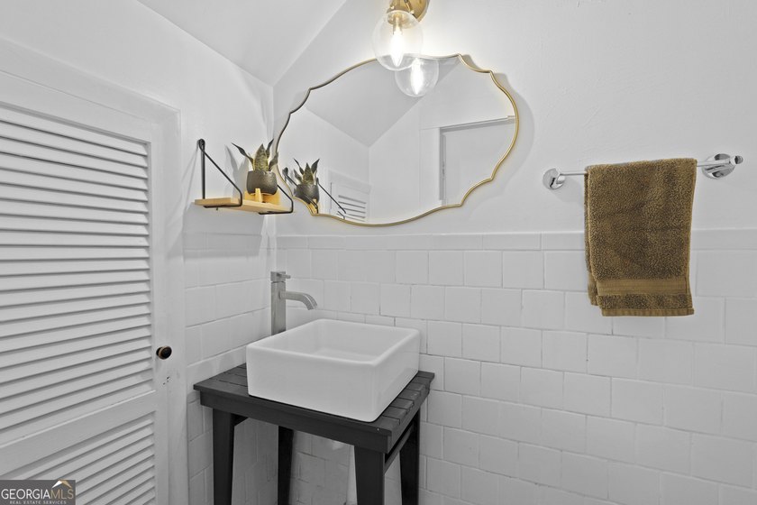 Step into timeless charm &amp; modern comfort in Savannah's Starland - photo 16