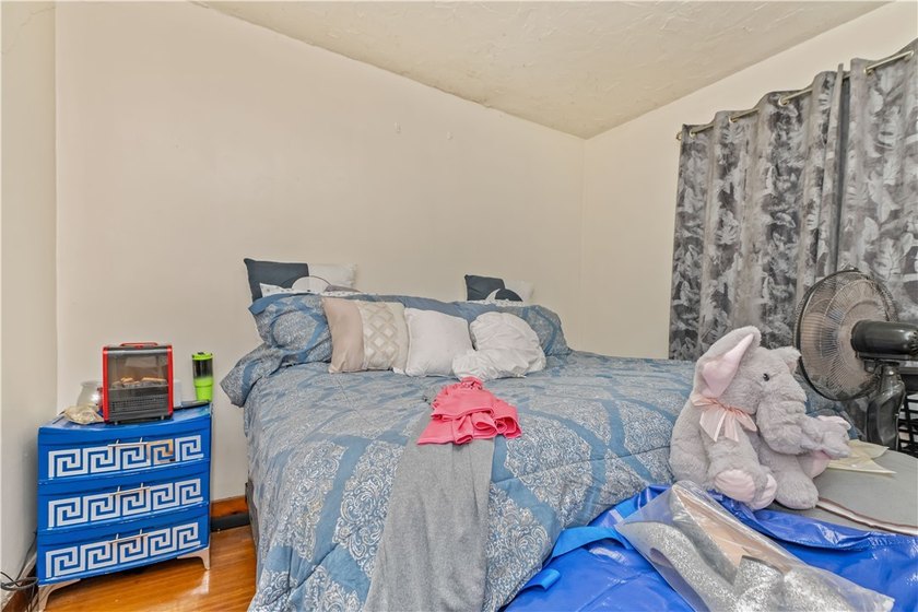 Welcome to this spacious colonial located in the Edgerton - photo 13