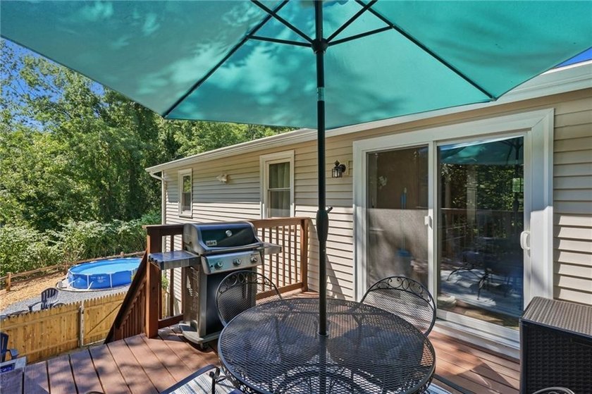 OFFER DEADLINE 7/14 AT NOON. This charming, move-in ready ranch - photo 21