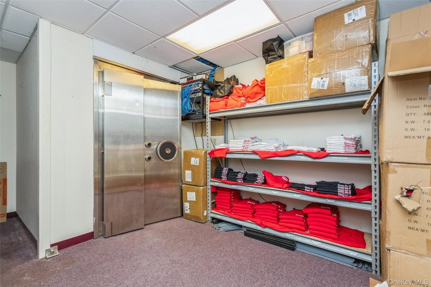 This well-maintained 5,758-square-foot commercial building is - photo 30