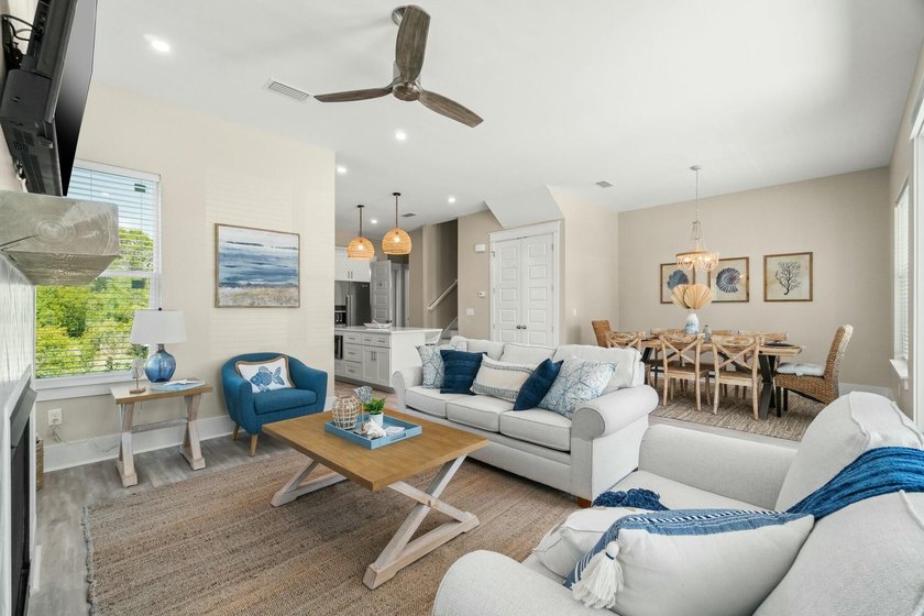 Stunning 4-Bedroom Beach House with Golf Cart - Coastal Living - photo 8