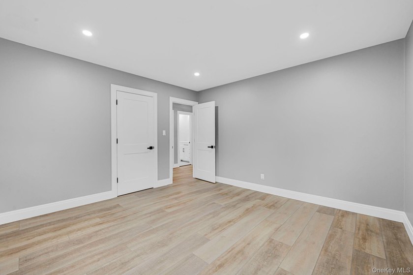 Welcome to 11 Mayfield Dr, Mastic Beach! This beautifully - photo 14