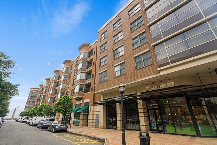 Welcome to 20 Ave at Port Imperial-a bright and spacious - photo 39