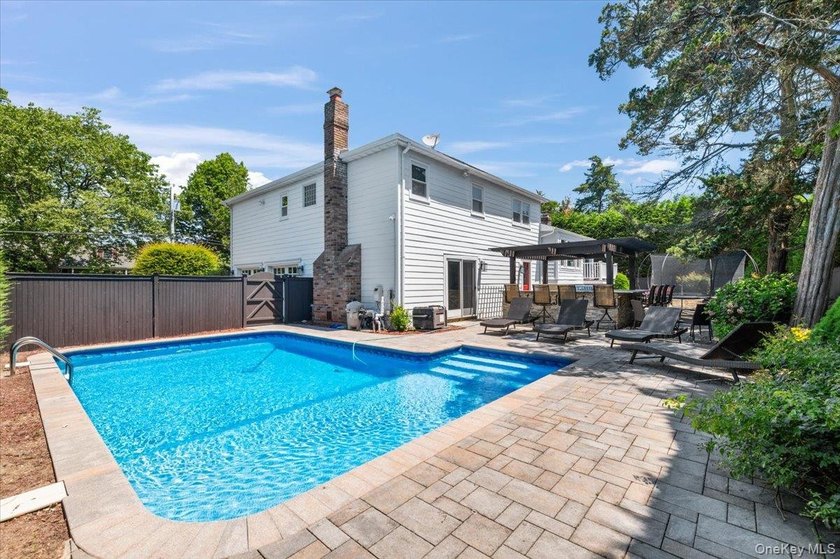 Nestled within the highly sought-after Harbor Green community of - photo 41