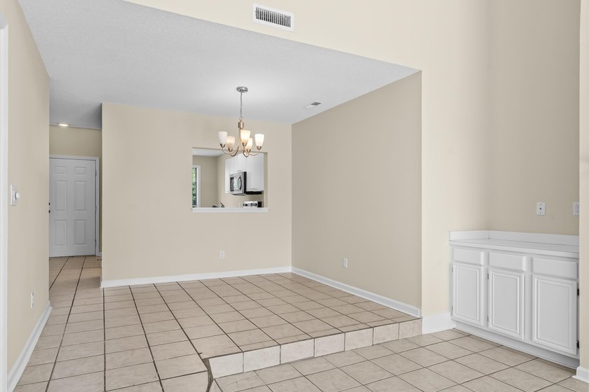 Welcome to this beautifully updated second floor condo featuring - photo 11