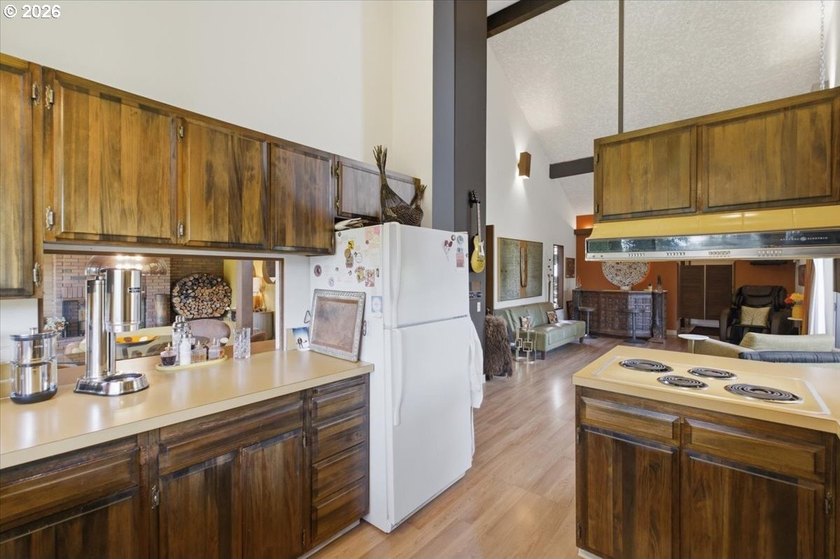 Willamette Riverfront Atomic Ranch townhome, meticulously - photo 24