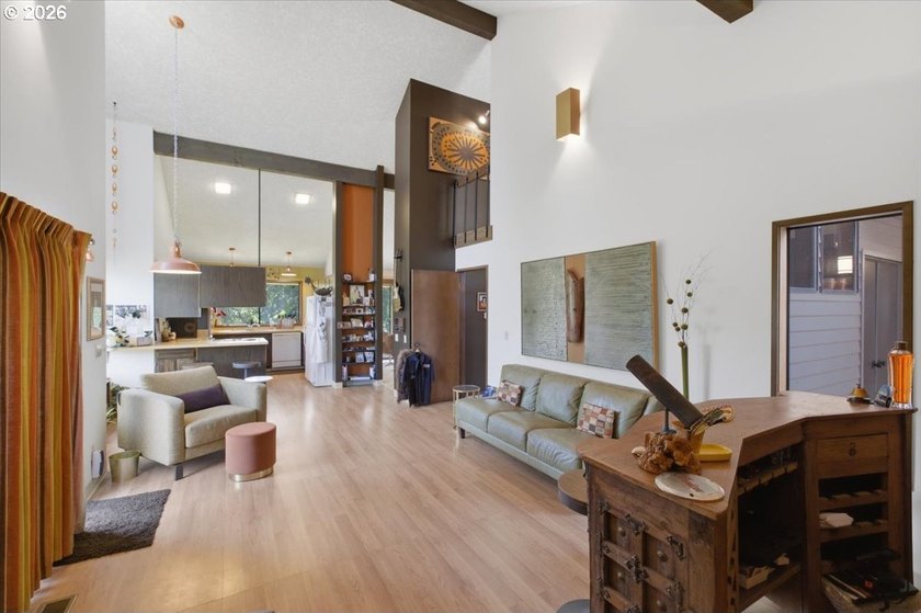 Willamette Riverfront Atomic Ranch townhome, meticulously - photo 31