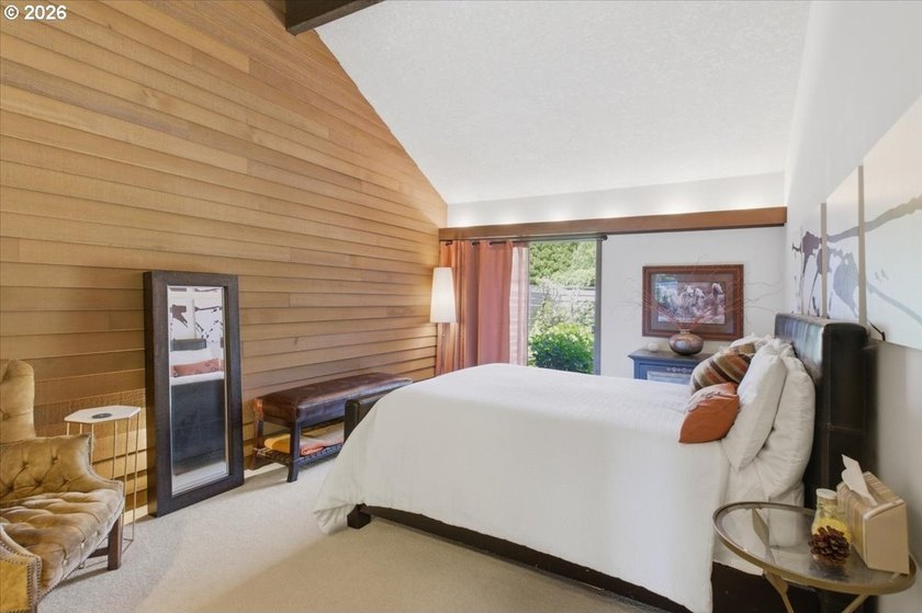 Willamette Riverfront Atomic Ranch townhome, meticulously - photo 38