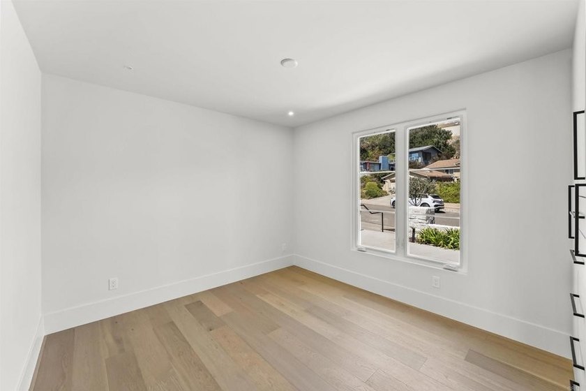 3080 Lloyd St - photo 16