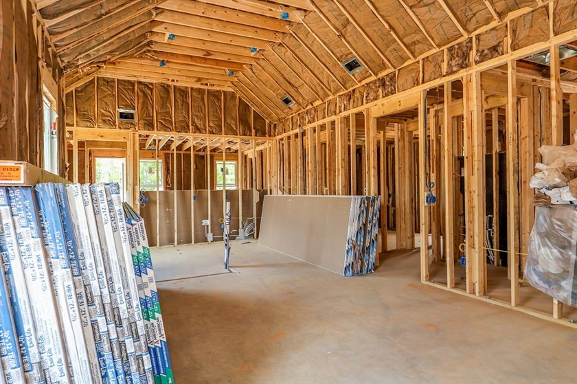 One level Birch Plan! OXFORD school district for an affordable - photo 4